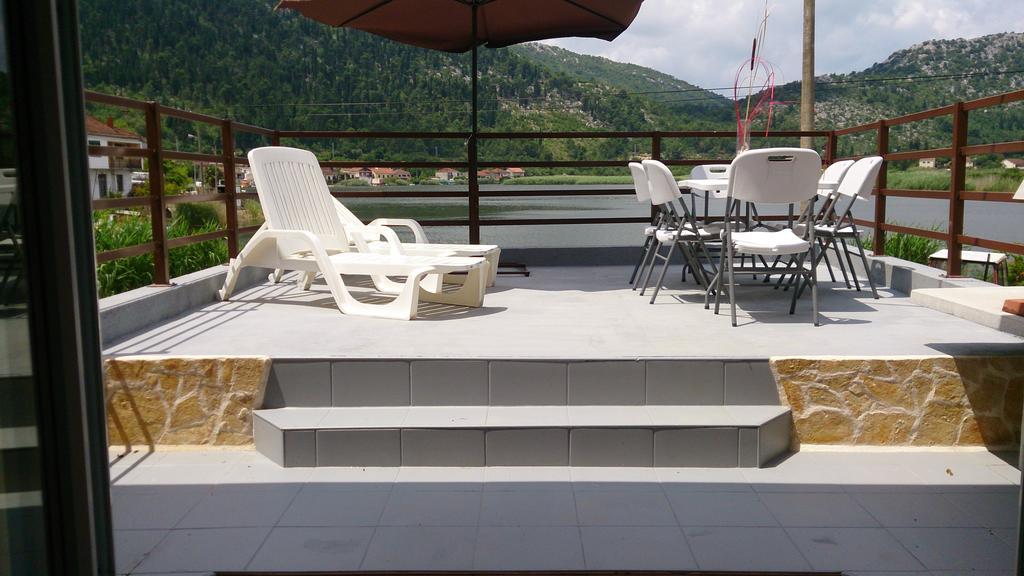 Holiday Home Paul Блаце Экстерьер фото